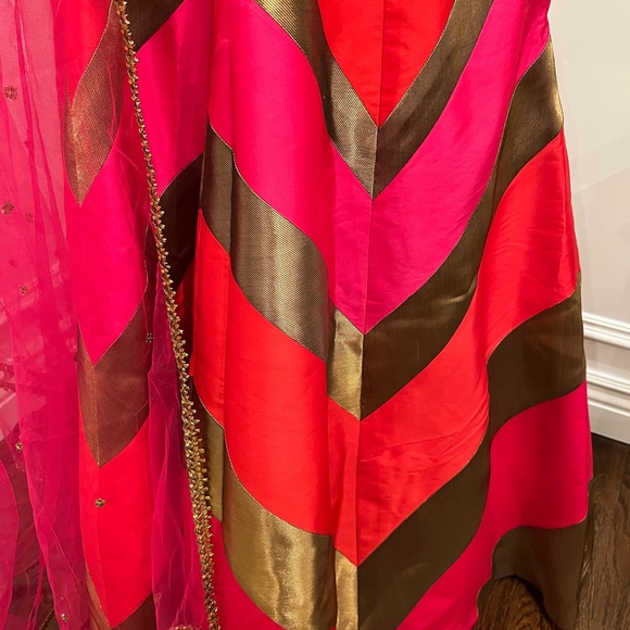 Custom made designer lengha. Gorgeous chevron print red, pink & gold outfit. - Picture 2 of 7